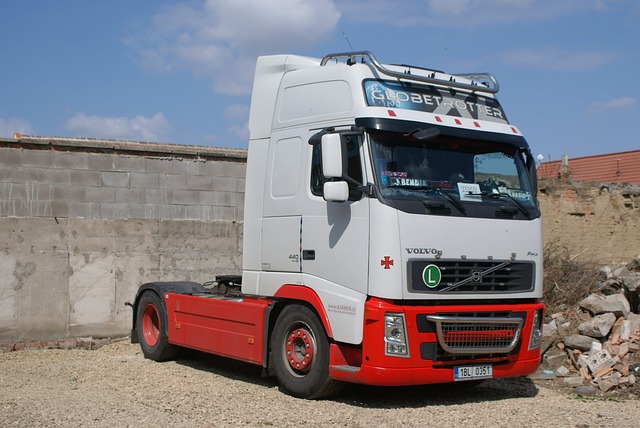 Volvo’nun Gizli Özelliklerini Keşfedin: Sürüş Deneyiminizi Zirveye Taşıyan İpuçları